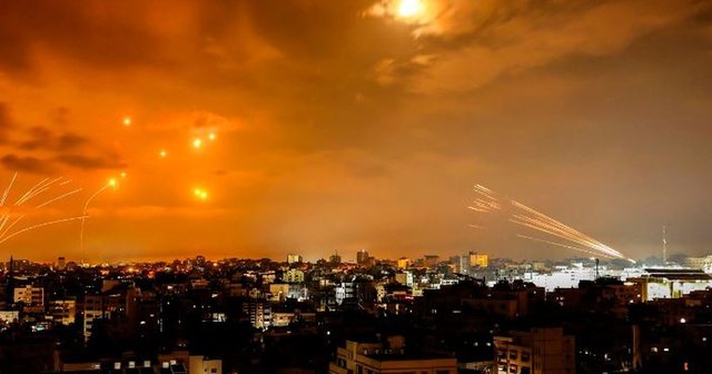 Arrihet marrëveshja e armëpushimit mes Izraelit dhe Hamasit
