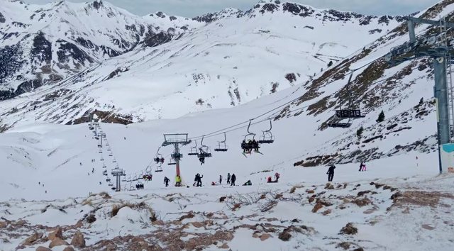 Aksident i frikshëm/ Këputet kabllo i teleferikut në një