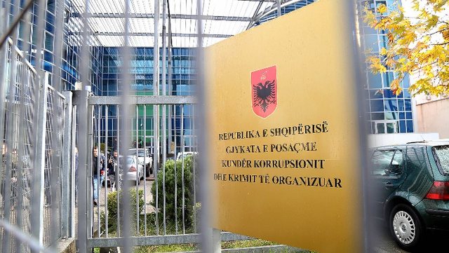 Abuzim me tendera publikë dhe falsifikim dokumentesh, Gjykata e