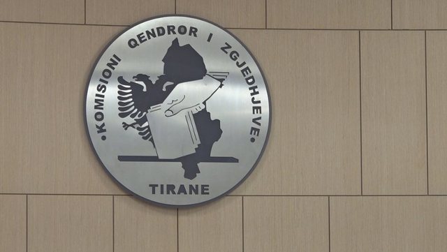 Shkresa/ Mbi 600 mijë votues me dokumente të pavlefshme, KQZ propozon