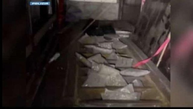 Po trafikonin 90 kg drogë me kamion, pranga shqiptarit dhe rumunit