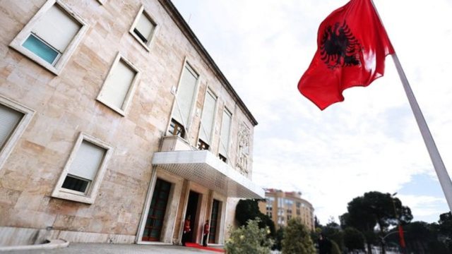 Zbardhet vendimi i ri për punonjësit e policisë, kompensime