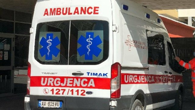 Aksident në aksin “Vau i Dejës-Bushat”/ Dy makina