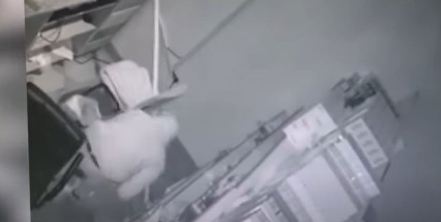 Si skenar filmi/ 200 mijë euro, pengmarrje dhe tendera! Si u zbulua ngjarja