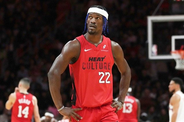 Shkëmbimet në modë në NBA, “ylli” i Miami Heat