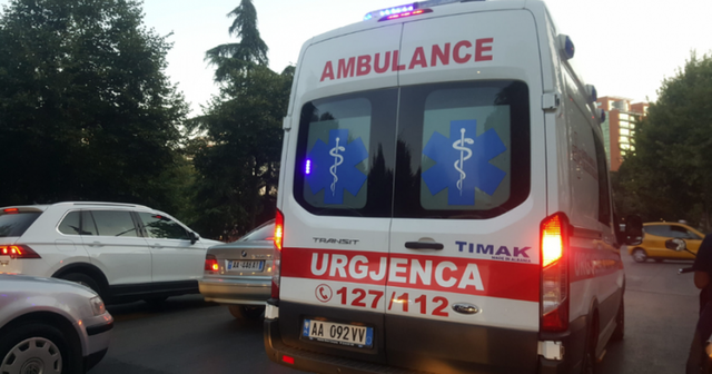 EMRI/ U aksidentua në vendin e punës, 59-vjeçari ndërron