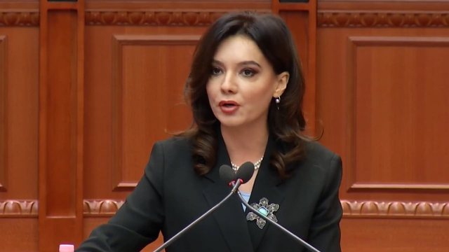 Seanca e parë parlamentare për vitin 2025, Spiropali: Vota e
