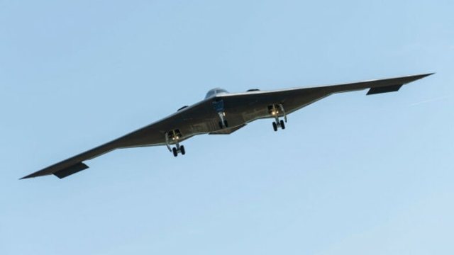 B-2 që bombardoi objektet bërthamore në Iran, goditi edhe