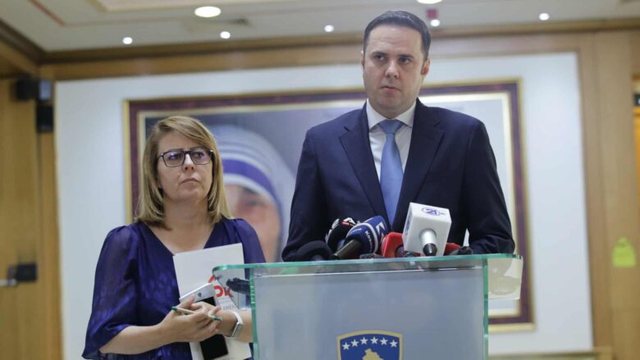Përfundon takimi i liderëve, Abdixhiku: Një farsë publike,