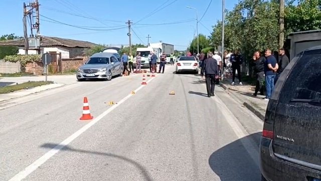 Aksident në Unazën e Madhe, përplasen dy makina! Raportohet