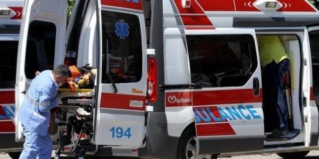 E rëndë në Durrës/ 62-vjeçarja bie nga kati i