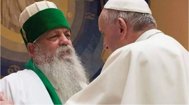 “Nismë e bukur"/ Papa Francesku pret në Vatikan Baba