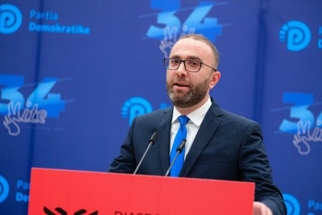 Fier/ Bardhi: Bashkimi i demokratëve është çelësi i