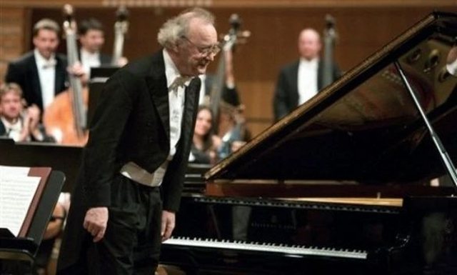 Interpretuesi kryesor i Beethovenit, shuhet një nga pianistët më
