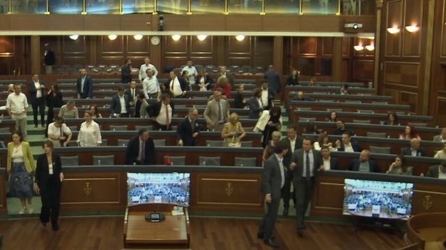 Kuvendi i Kosovës vazhdon bllokadën, deputetët