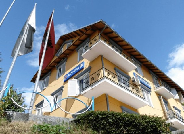 Ultimatumi i Ramës/ “Valë” dorëheqjesh në 4