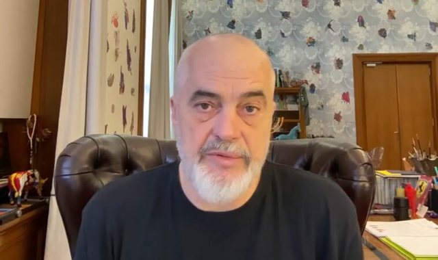 “Kapobandë, bandit! Turpe me ligj e Kanun”/ Gjuha e