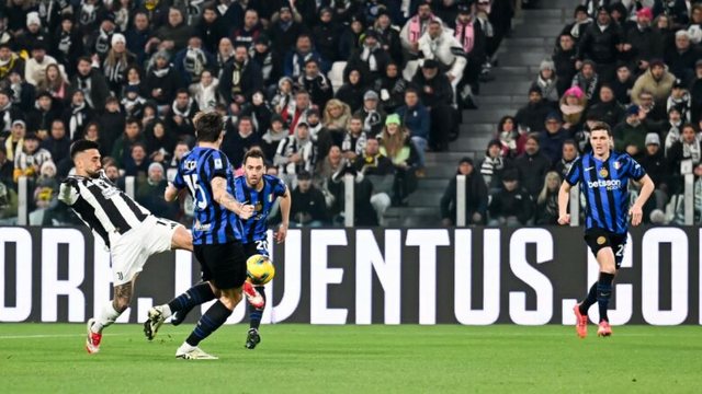 Pjesa e parë e derbit mbyllet pa gola, Juventus dhe Inter shpërdoruan