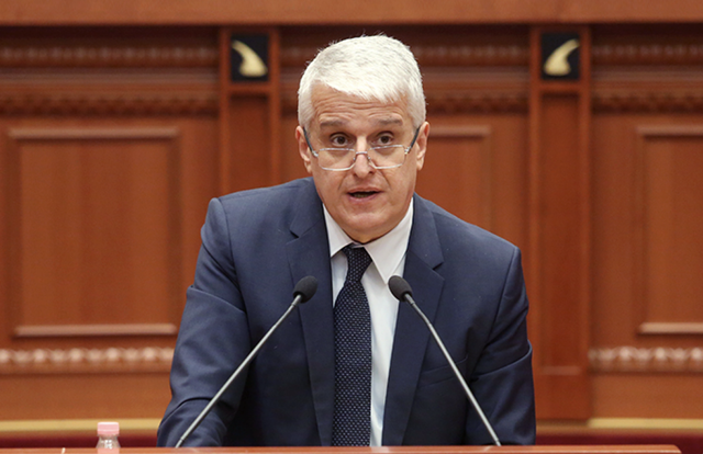 '11 maji' penalizues/ Nga Basha, Meta dhe Majko te Spaho e Gjonaj!