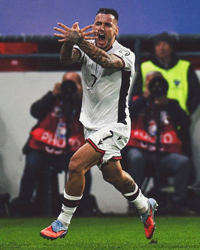 Shqipet trondisin Serbinë! Manaj vendimtar, kuqezinjtë mbajnë