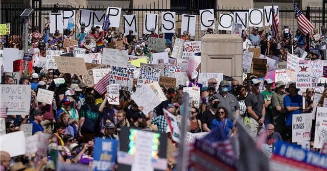 Protesta "No Kings" kundër Trump në gjithë SHBA-në