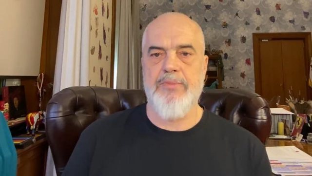 "Pse jam kurioz"/ Arrestimi i Veliajt, Rama: Harrojeni dorëheqjen