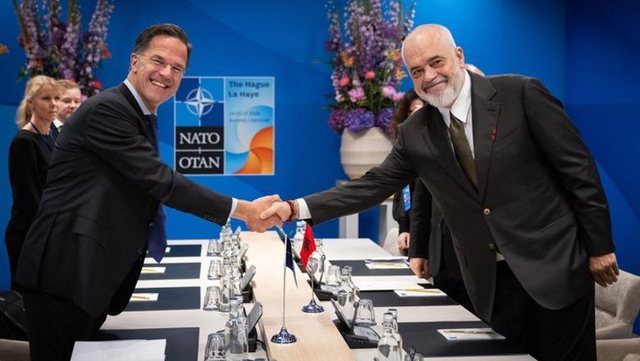 FOTO/ Samiti i Aleancës në Hagë, Rama takon Rutte: NATO do