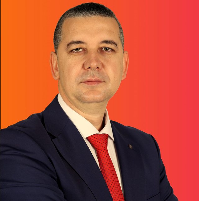 DITARI I 11 MAJIT (-59 ditë)/ Maqedonasi trokë i Ramës.