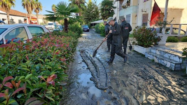 Ministri Vengu: Qeveria fond 66 milionë lekë për 375 familje