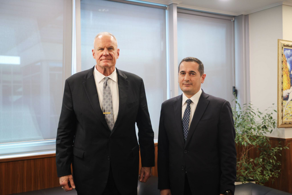 Takimi i Wendt/ Deputeti i PD: Më shumë ambasadorë përcjell